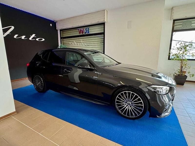 Usata Mercedes C220 AMG line 200 CV (147 kW) 2022 Nero Station wagon