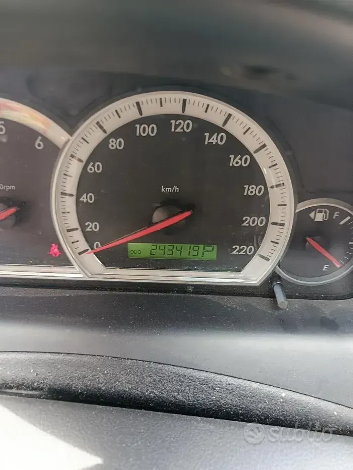 Usata Chevrolet Captiva 150 CV (110 kW) 2007 Nero SUV