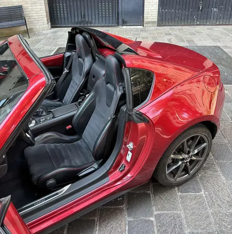 Usata Mazda MX5 Inclusive 160 CV (117 kW) 2017 Rosso Cabrio
