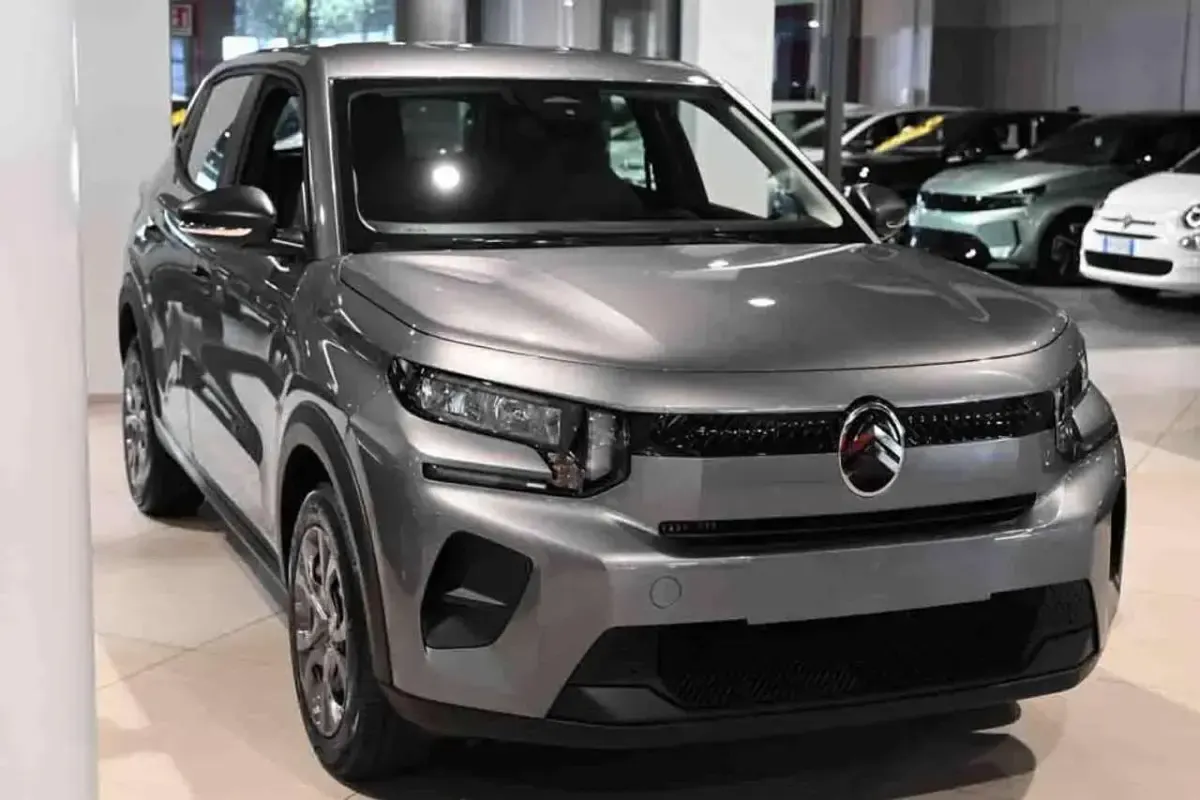 Nuova Citroën C3 101 CV (74 kW) 2026 Grigio SUV