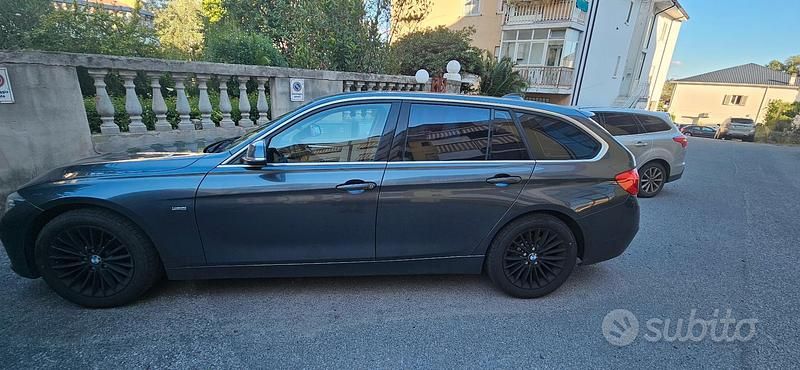 Usata BMW 320 Luxury Line 204 CV (150 kW) 2016 Grigio Station wagon