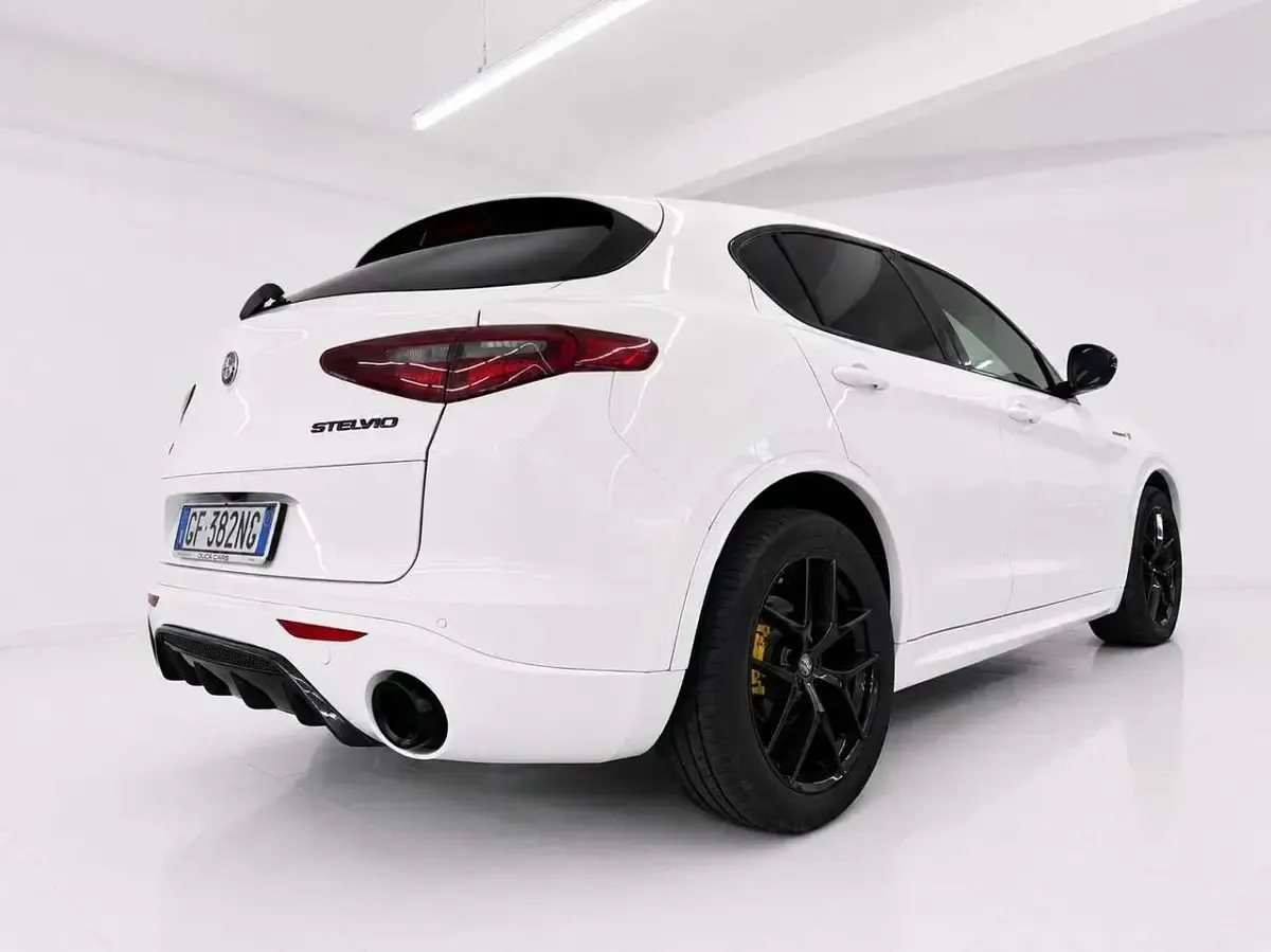 Usata Alfa Romeo Stelvio Ti 209 CV (153 kW) 2021 Bianco SUV