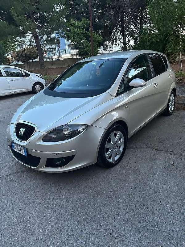 Usado Seat Altea Stylance 105 CV (77 kW) 2006 Monovolumen