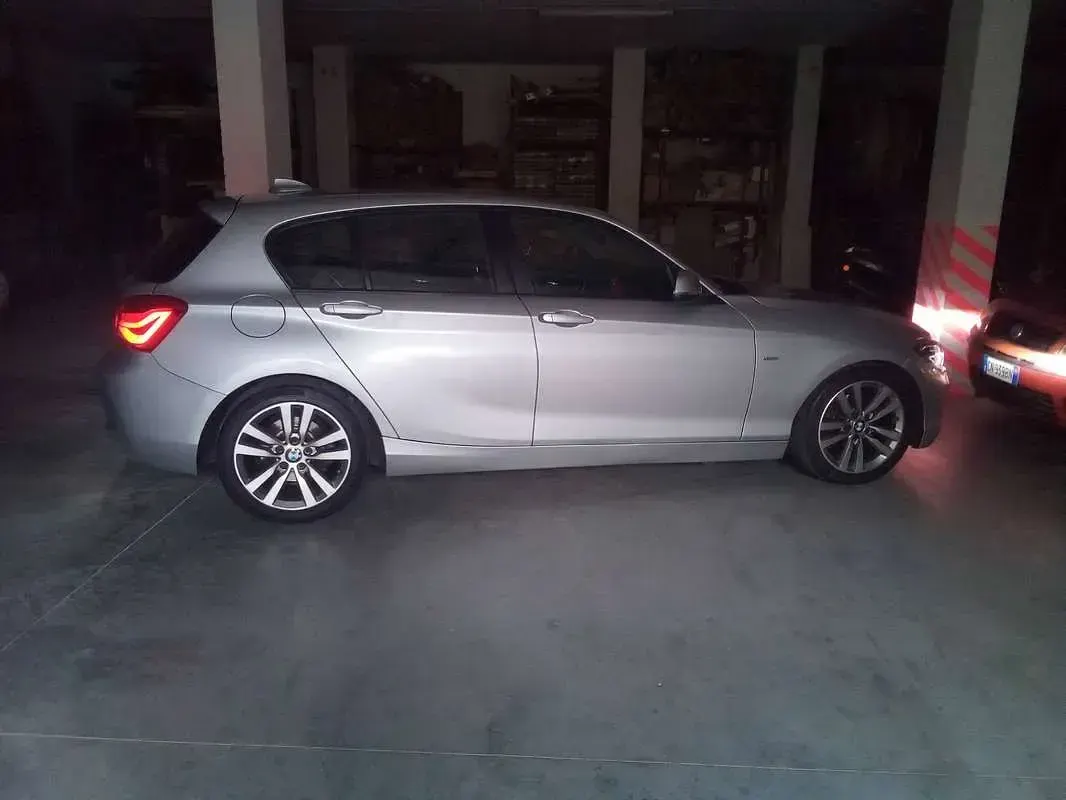 Brugt BMW 118 150 HK (110 kW) 2016 Sølv Hatchback