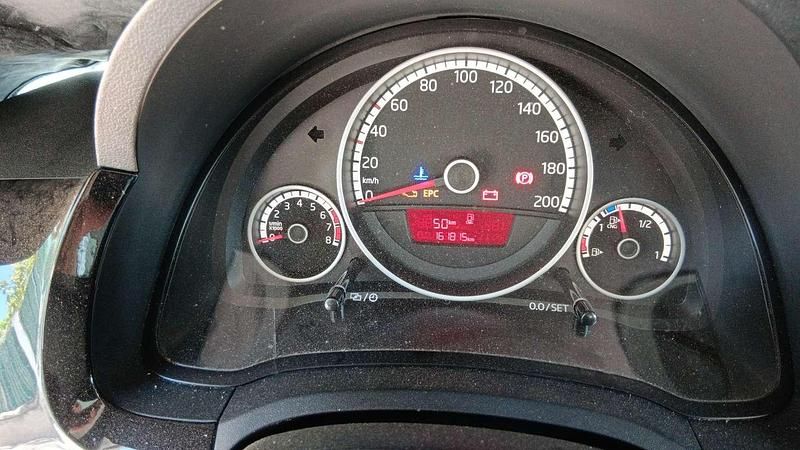 Usata VW up! 68 CV (50 kW) 2015 Argento Utilitaria