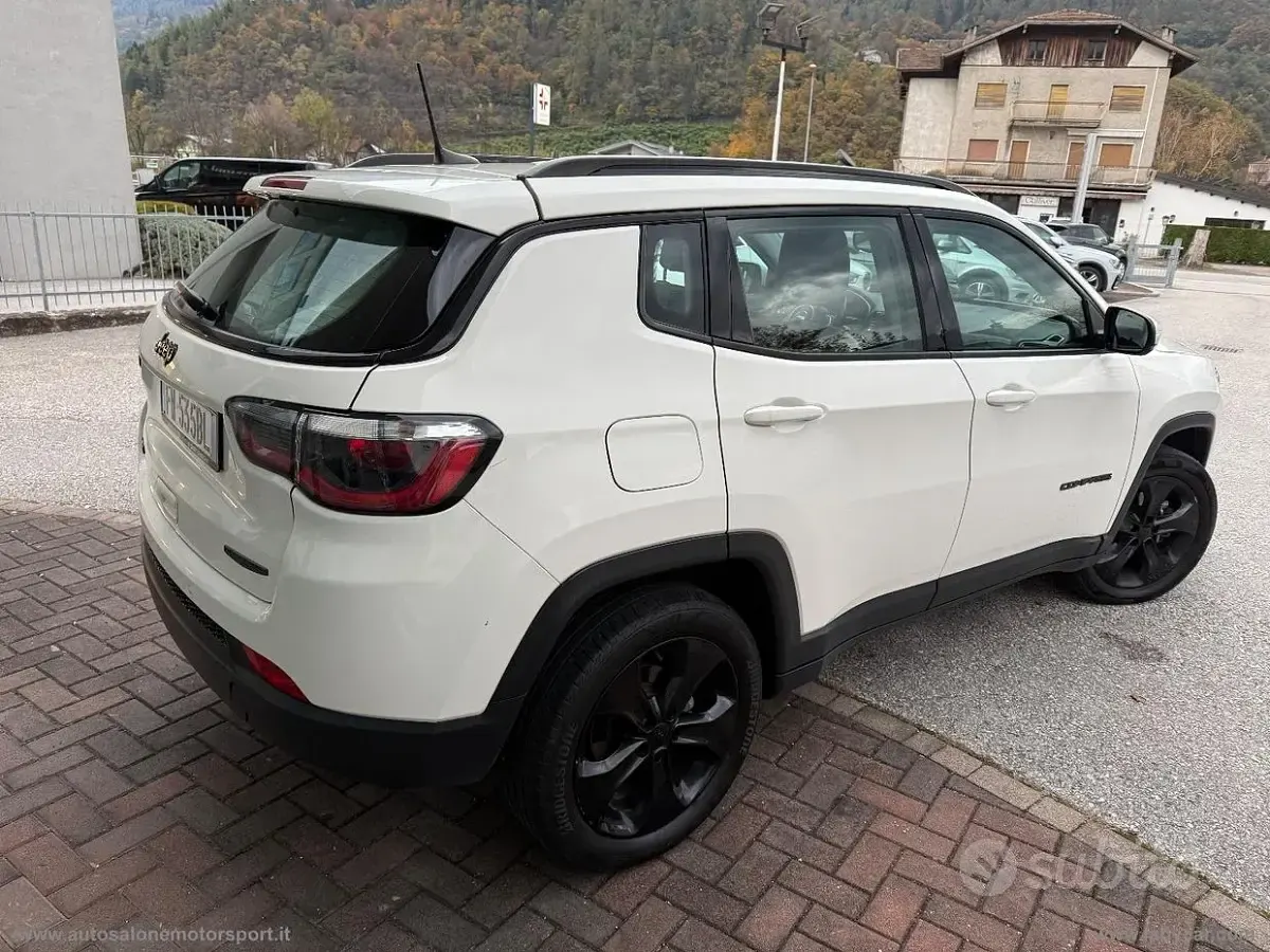 Usata Jeep Compass Night Eagle 140 CV (102 kW) 2019 Bianco SUV