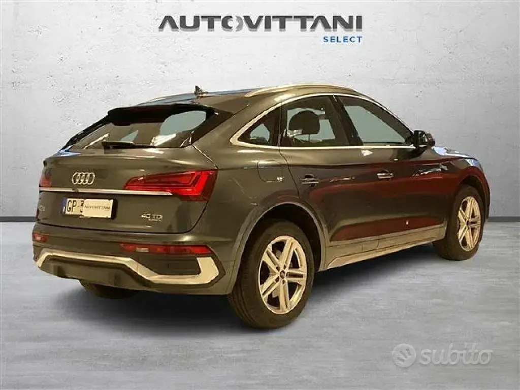 Usata Audi Q5 Sportback S-Line 204 CV (150 kW) 2023 Grigio SUV