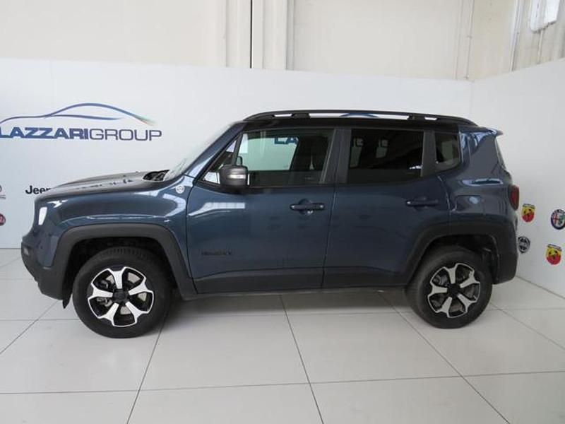 Usata Jeep Renegade Trailhawk 179 CV (131 kW) 2021 Blu SUV