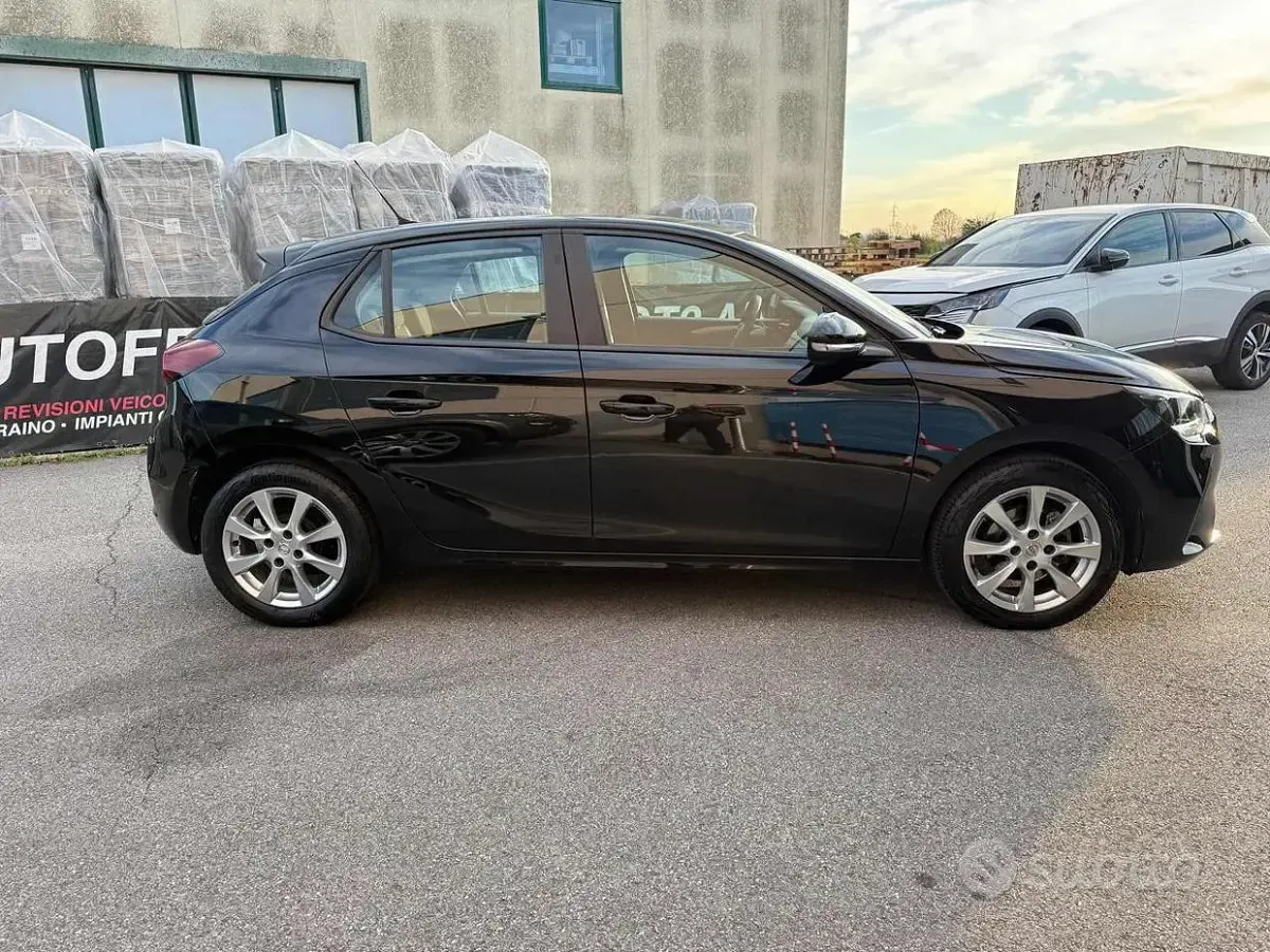 Usata Opel Corsa Edition 75 CV (55 kW) 2022 Nero Utilitaria