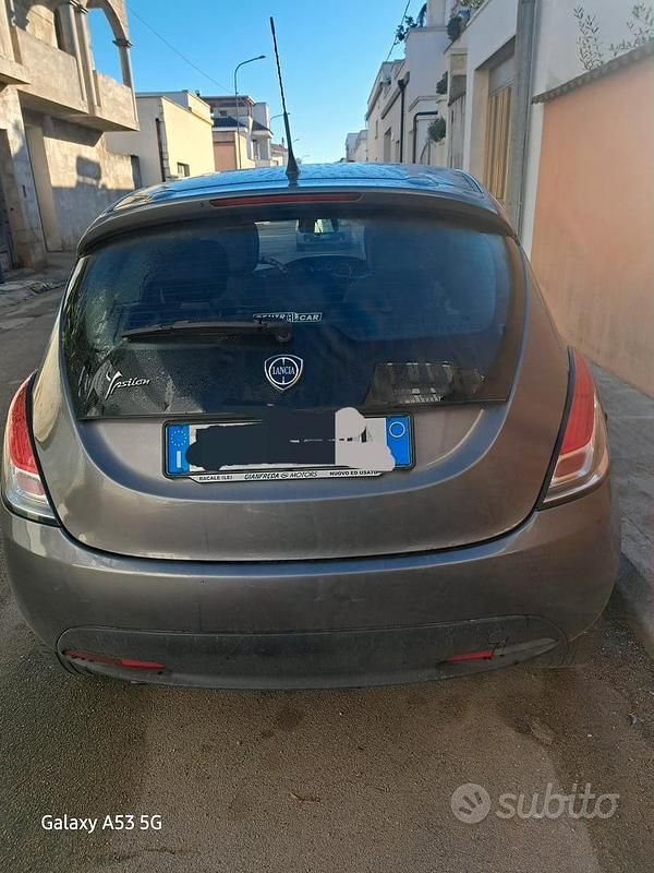 Usata Lancia Ypsilon 95 CV (69 kW) 2015 Utilitaria