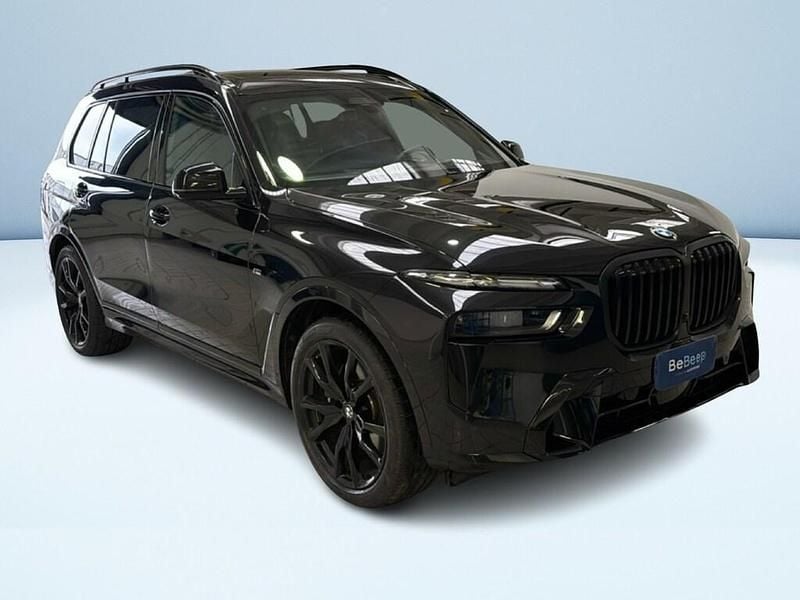 Usata BMW X7 M Sport 352 CV (258 kW) 2024 Nero pastello SUV