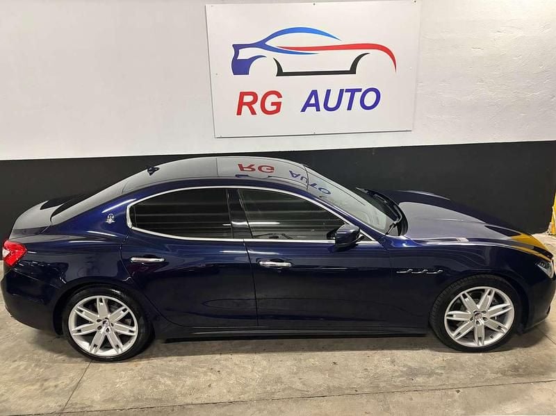 Usata Maserati Ghibli 250 CV (183 kW) 2016 Blue scuderia Berlina