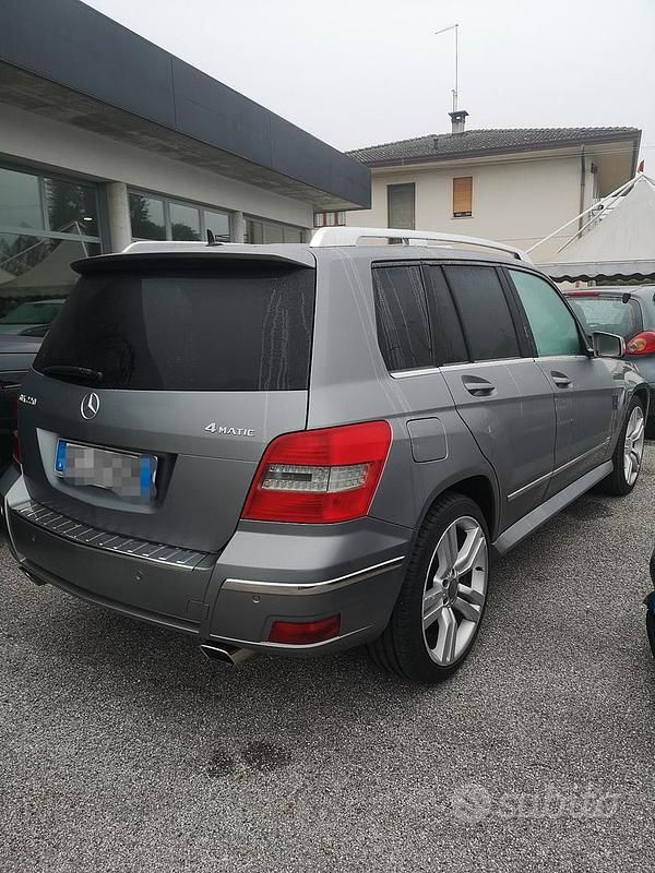Usata Mercedes GLK220 170 CV (125 kW) 2009 Grigio SUV