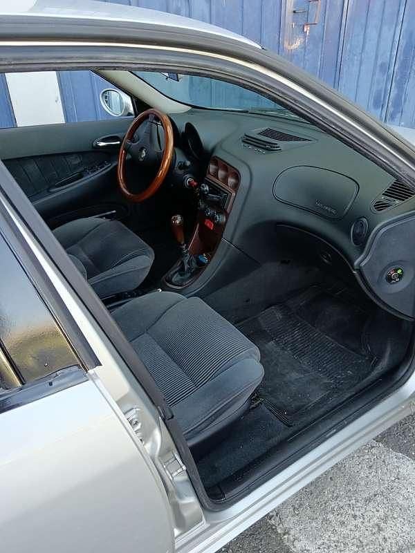 Usata 2000 Alfa Romeo 156 Tre volumi | 3000 € (Molto cara) - Immagine 1/4