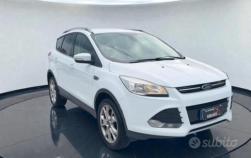 Usata Ford Kuga Titanium 150 CV (110 kW) 2015 Bianco SUV