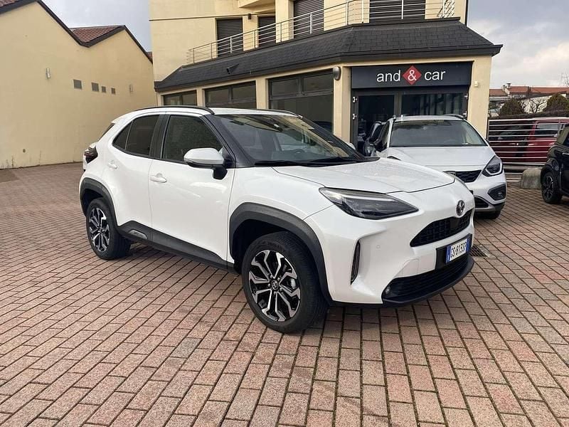 Usata Toyota Yaris Cross Trend 92 CV (67 kW) 2024 Bianco SUV