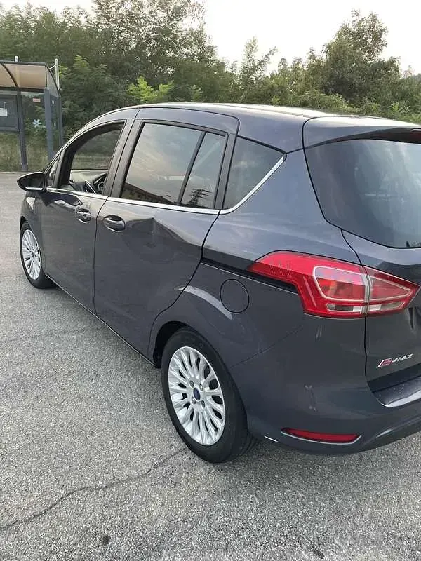 Usata Ford B-MAX Titanium 90 CV (66 kW) 2013 Monovolume