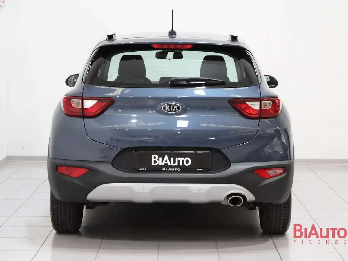 Usata Kia Stonic Style 101 CV (74 kW) 2019 Blu/azzurro SUV