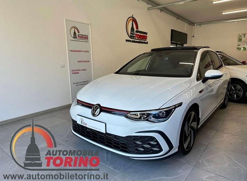 Bianco Usata 2022 VW Golf VIII GTI Tre volumi | 30.900 € (Ottimo prezzo) - Immagine 1/4