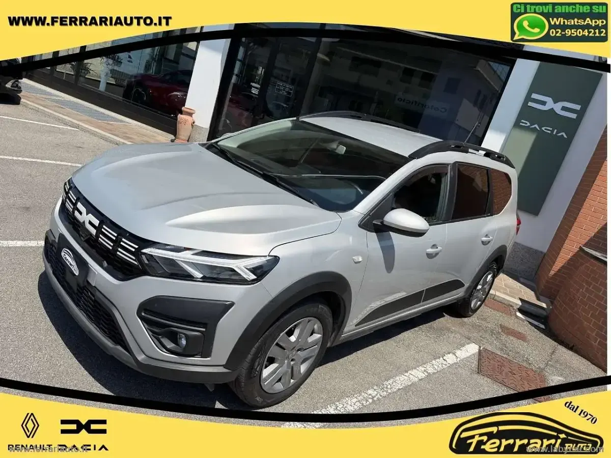 Usata Dacia Jogger 101 CV (74 kW) 2023 Grigio Monovolume