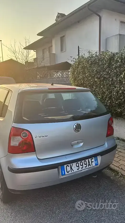 Occasion VW Polo 54 ch (39 kW) 2004 Gris Citadine
