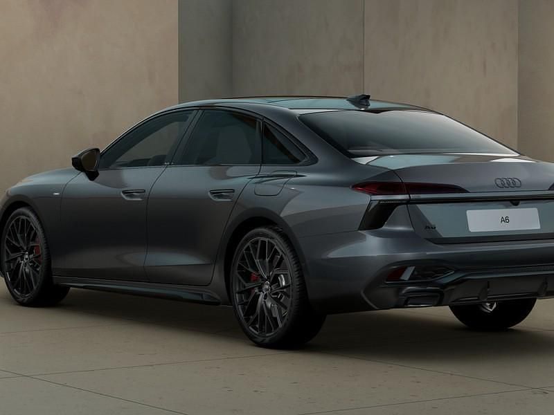 Nuova Audi A6 S-Line 367 CV (269 kW) 2025 Grigio daytona perlato nero brillante Berlina