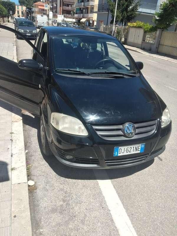 Begagnad VW Fox 75 HK (55 kW) 2008 Halvkombi
