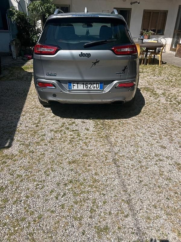 Usata Jeep Cherokee 170 CV (125 kW) 2015 Grigio SUV