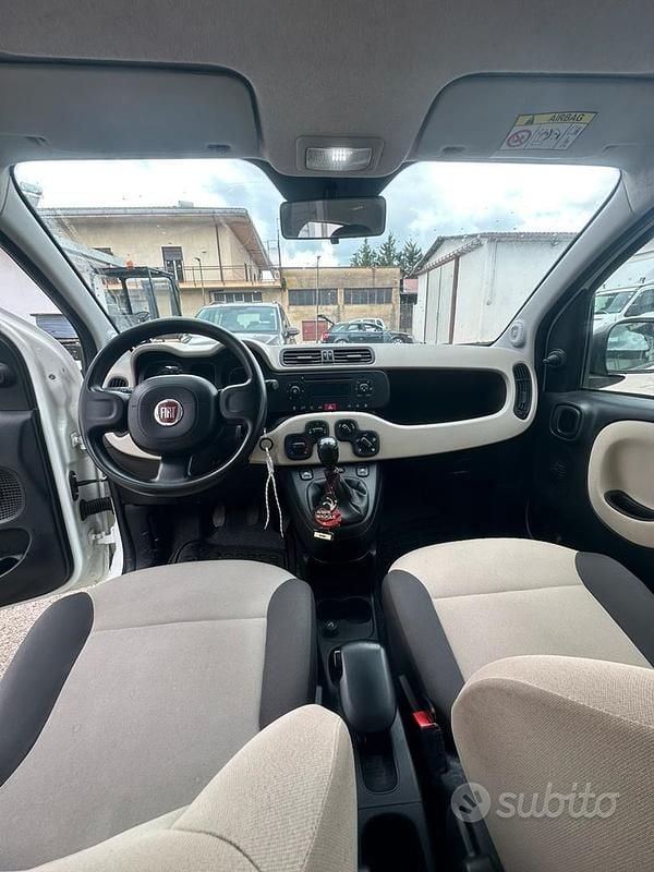 Usata Fiat Panda Lounge 95 CV (69 kW) 2015 Utilitaria