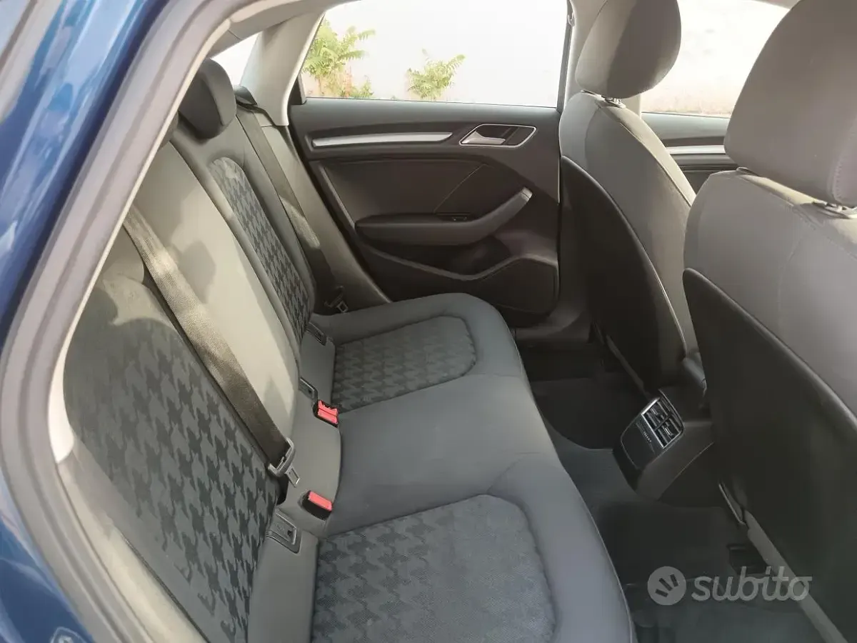 Usata Audi A3 110 CV (80 kW) 2017 Blu Berlina