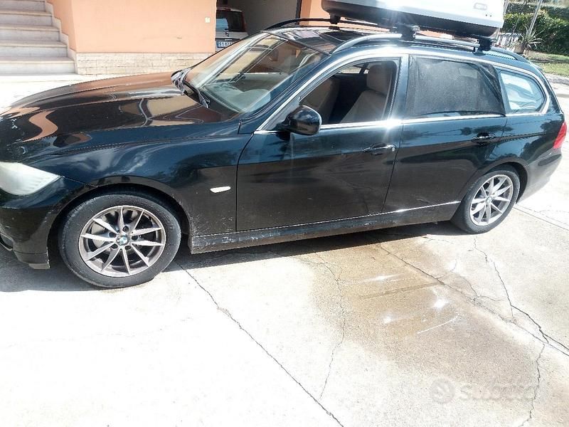 Usata BMW 318 2009 Nero Station wagon