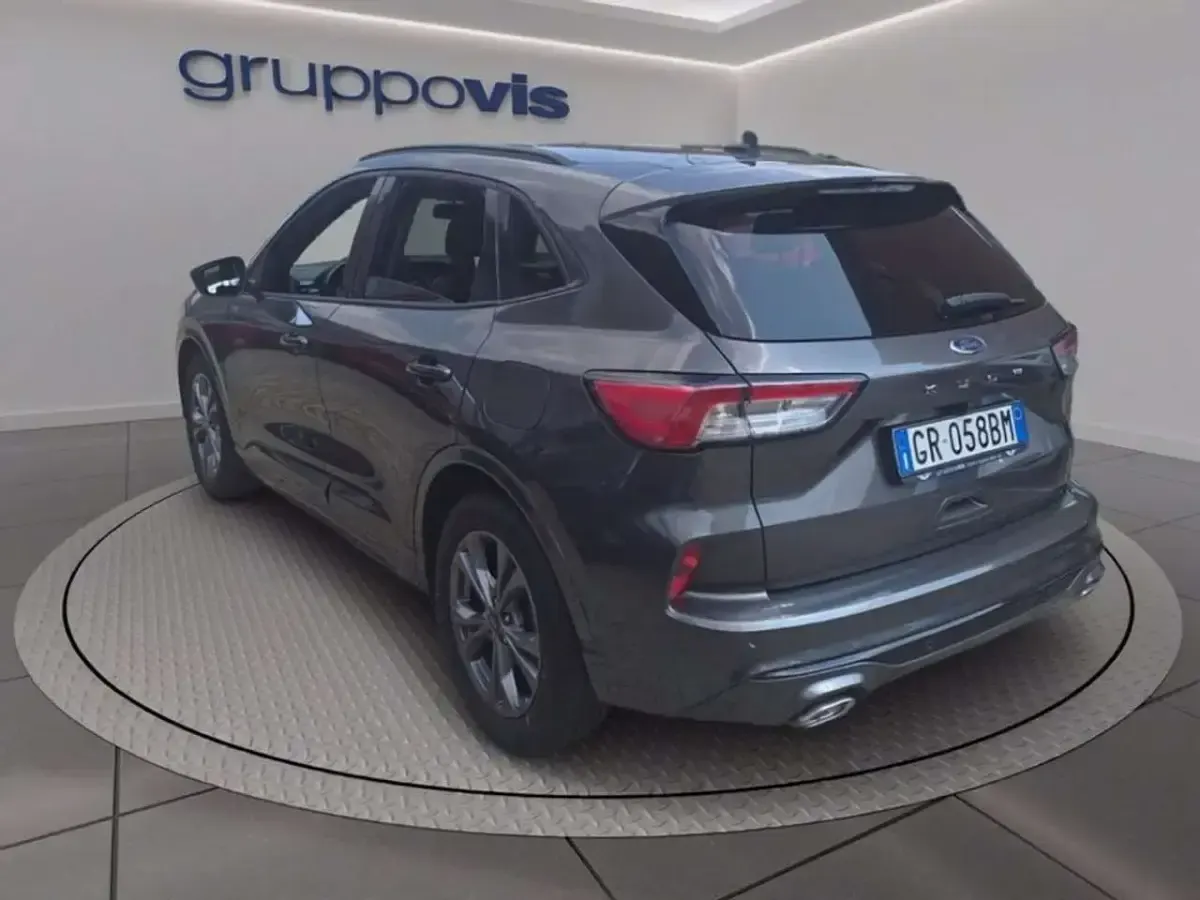 Usata Ford Kuga ST-Line X 120 CV (88 kW) 2023 Magnetic grey SUV