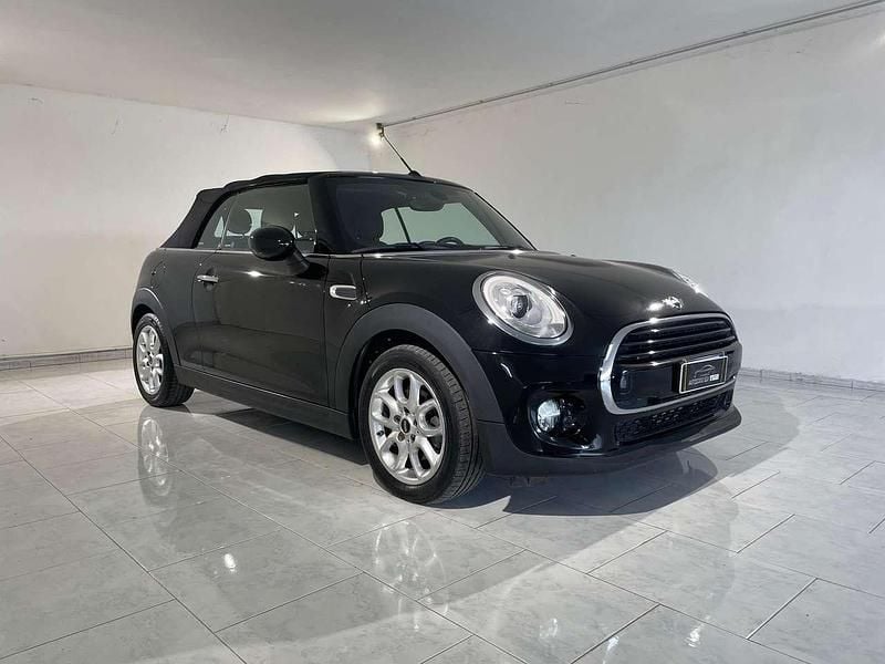 Usata Mini Cooper D Cabriolet 116 CV (85 kW) 2018 Nero Cabrio