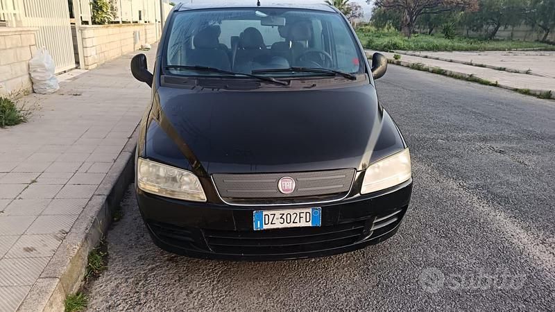 Usata Fiat Multipla 120 CV (88 kW) 2009 Nero Monovolume