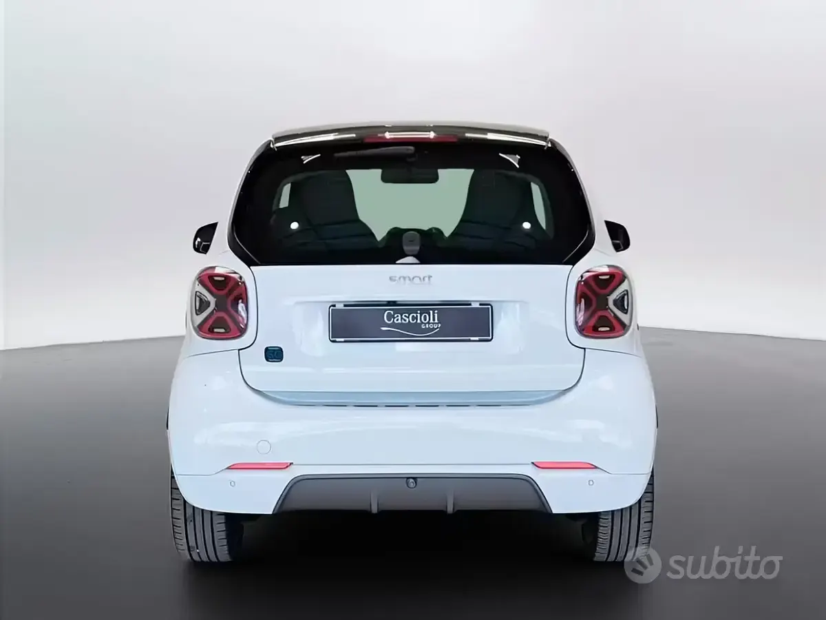 Usata Smart ForTwo Electric Drive Prime 41 kW (56 CV) 2021 Bianco Berlina