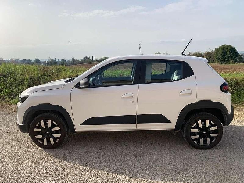 Usata Dacia Spring Expression 47 kW (65 CV) 2024 Bianco Utilitaria
