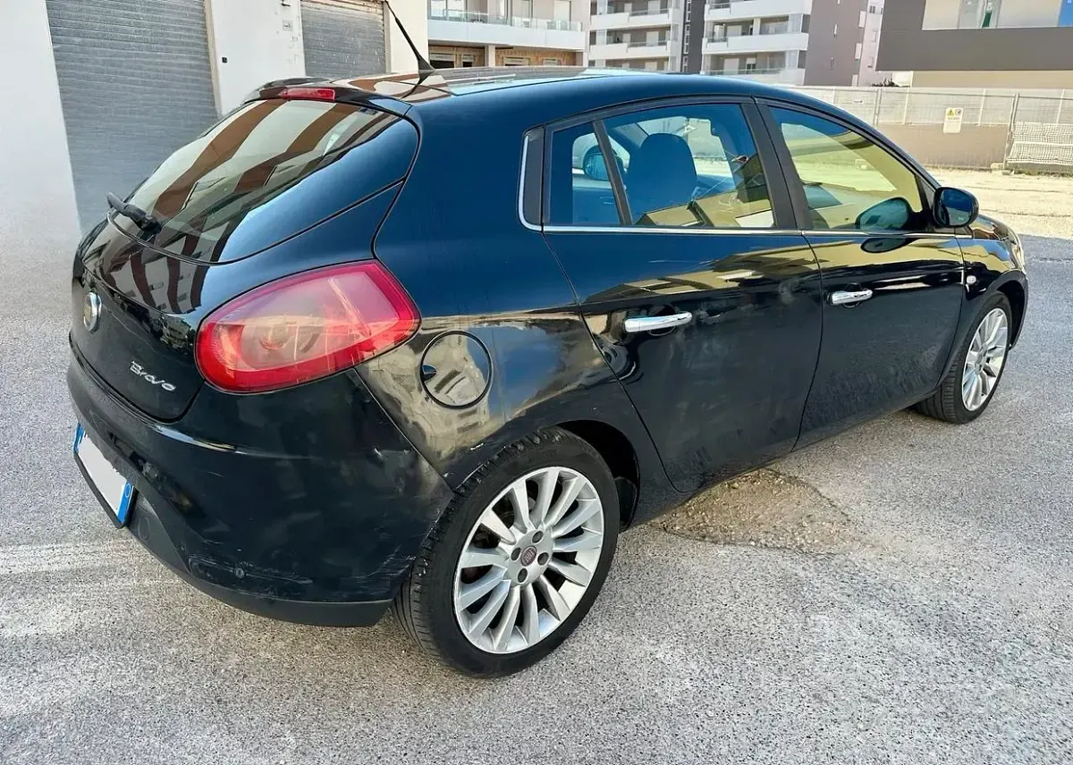 Usata Fiat Bravo Emotion 120 CV (88 kW) 2008 Marrone Utilitaria
