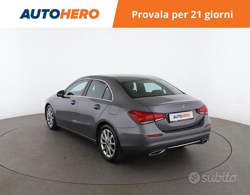 Usata Mercedes A180 115 CV (84 kW) 2021 Grigio Berlina