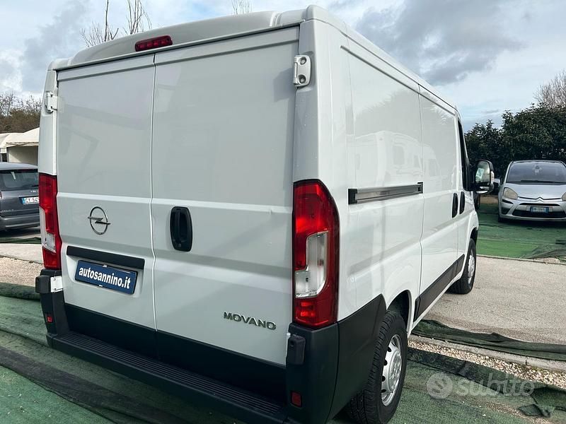 Usata Opel Movano S 120 CV (88 kW) 2022 Bianco Berlina