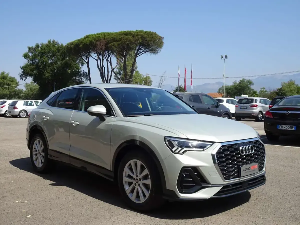 Usata Audi Q3 Sportback 150 CV (110 kW) 2023 Grigio SUV