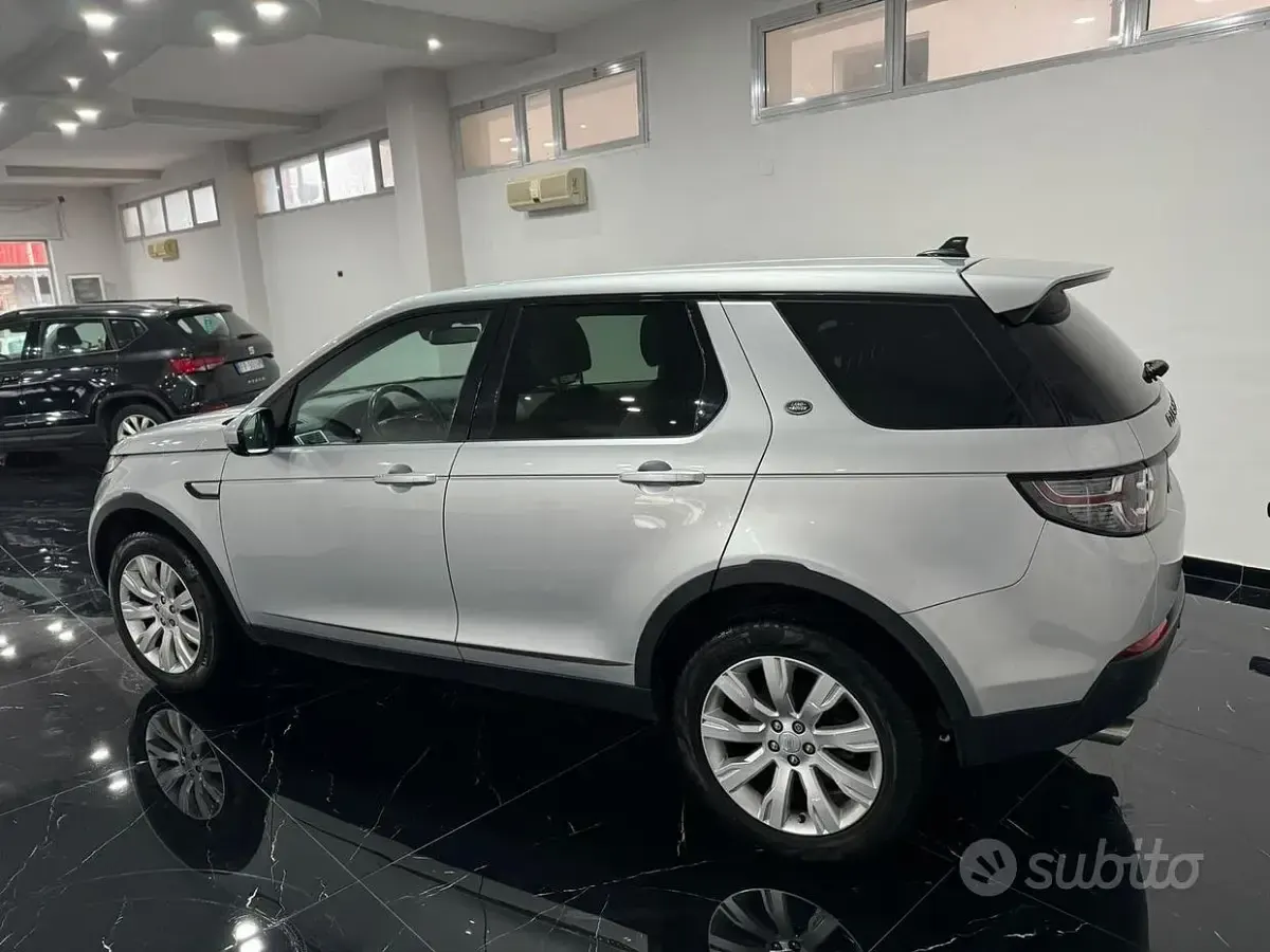 Usata Land Rover Discovery Sport HSE Luxury 179 CV (131 kW) 2015 Grigio SUV