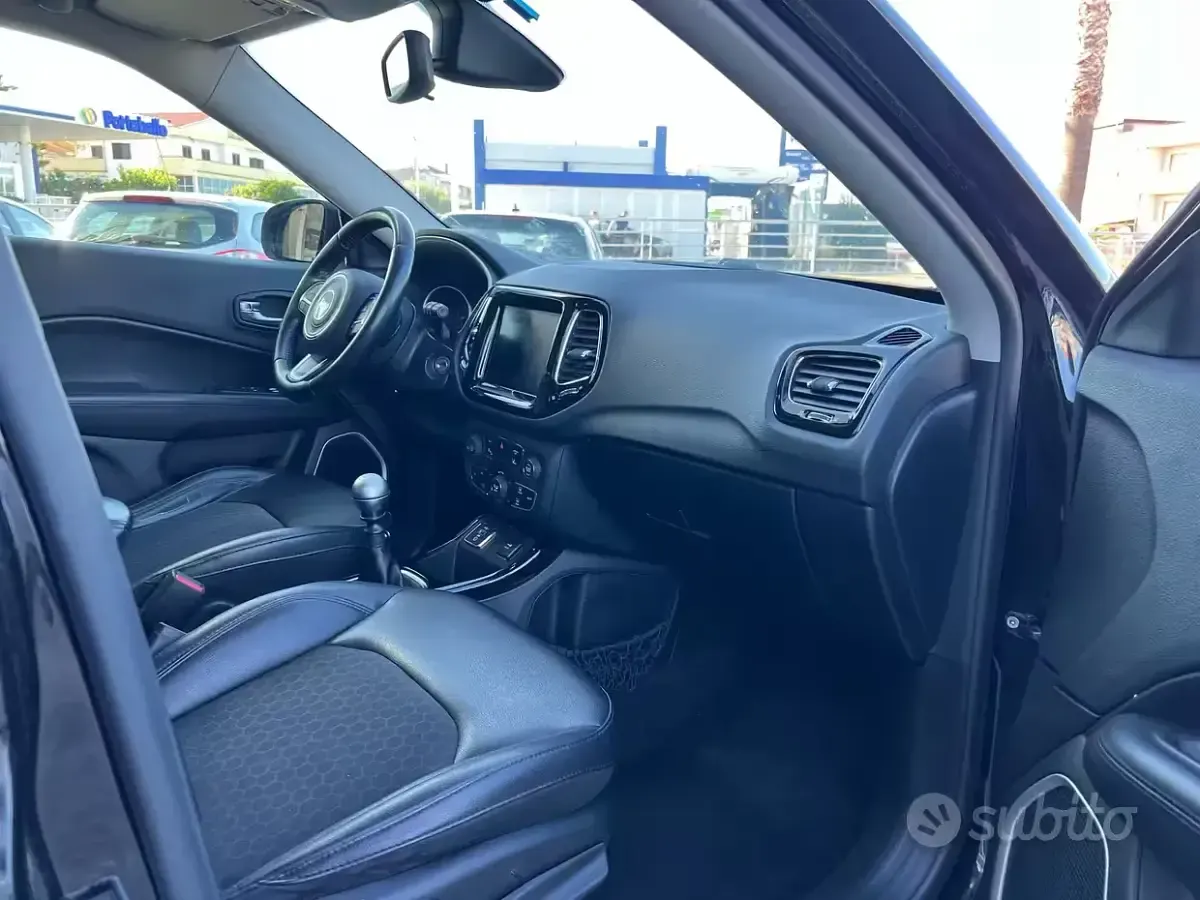 Usata Jeep Compass Night Eagle 120 CV (88 kW) 2019 Nero SUV