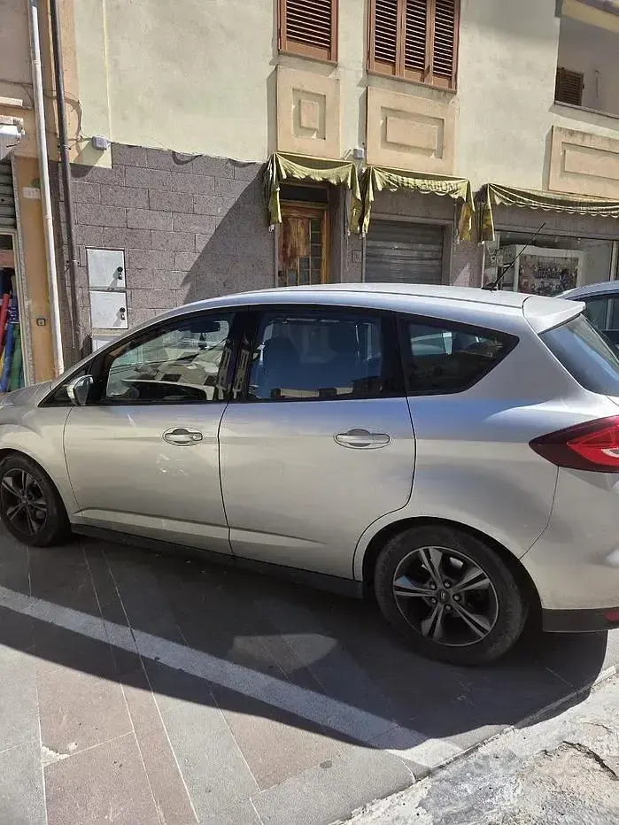 Usata Ford C-MAX 95 CV (69 kW) 2018 Grigio Monovolume