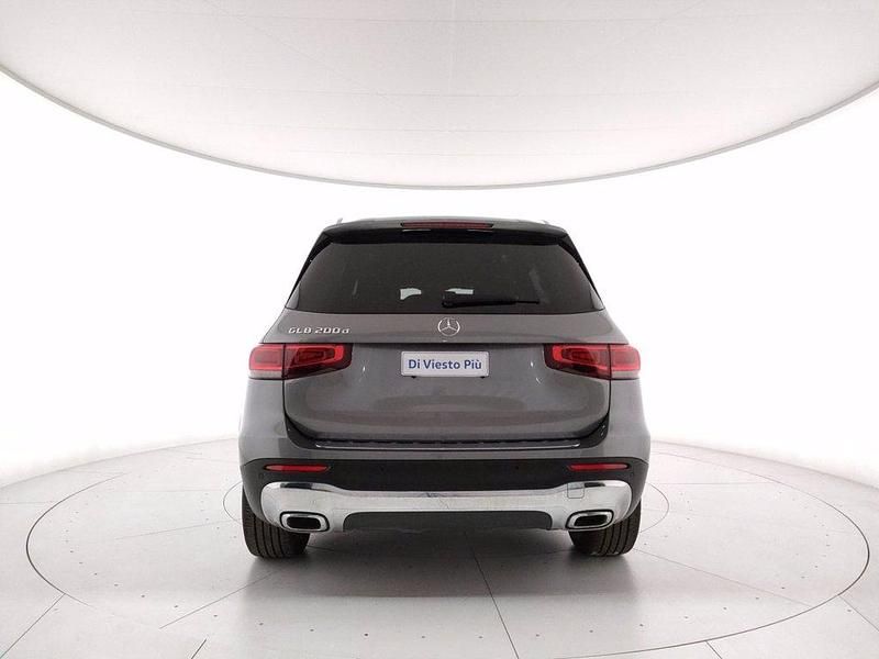 Usata Mercedes GLB200 163 CV (119 kW) 2021 Grigio SUV