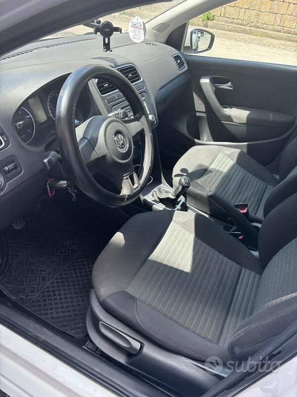 Usata VW Polo 75 CV (55 kW) 2011 Bianco Utilitaria