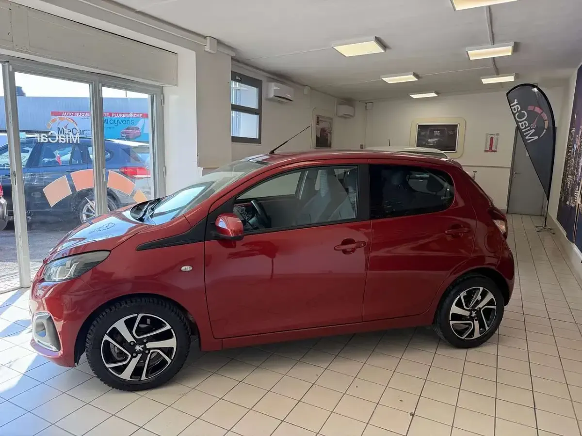 Usata Peugeot 108 Allure 72 CV (52 kW) 2021 Rosso Utilitaria