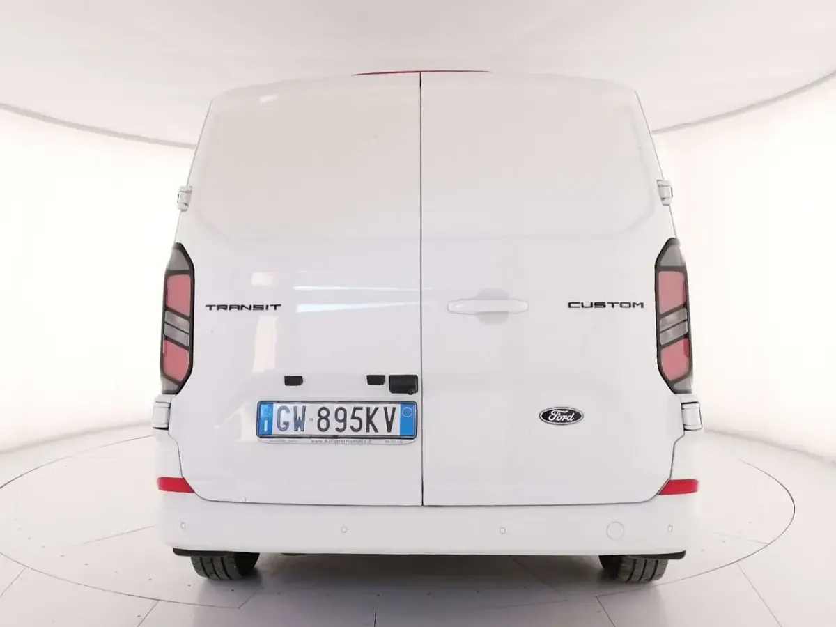 Usata Ford Transit Custom Titanium 170 CV (125 kW) 2024 Bianco Furgone