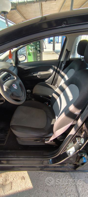 Usata Fiat Grande Punto 65 CV (47 kW) 2010 Nero Utilitaria
