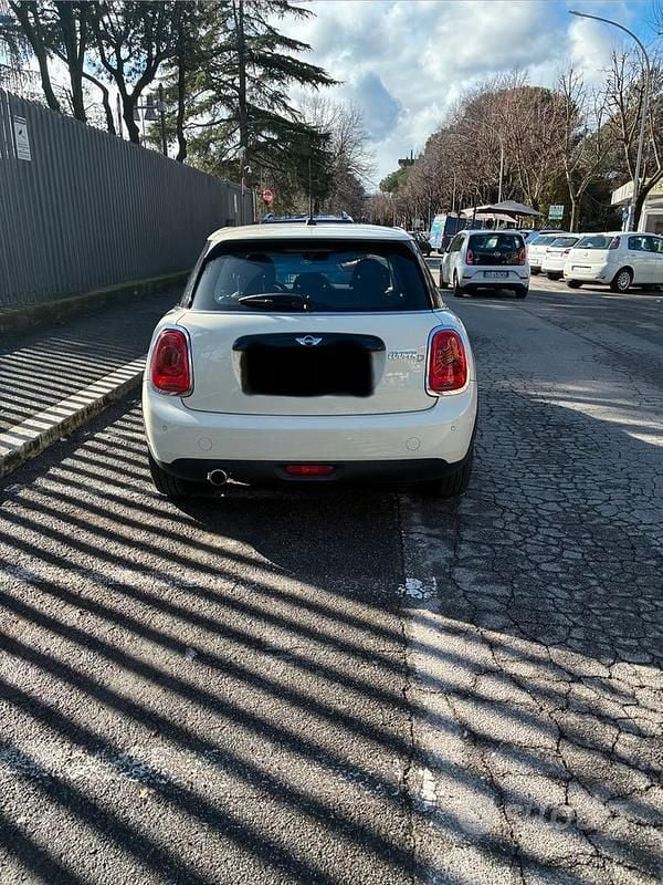Usata Mini Cooper D 136 CV (100 kW) 2016 Bianco Utilitaria