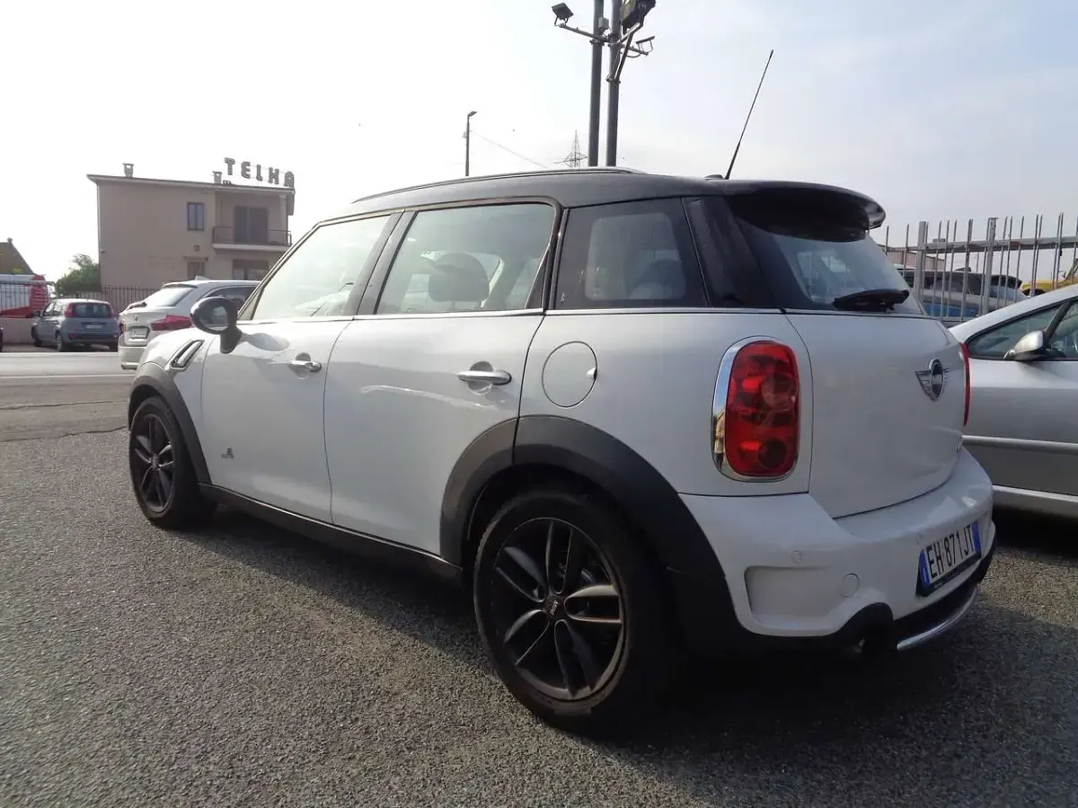 Usata Mini Cooper S Countryman 184 CV (135 kW) 2011 Bianco SUV